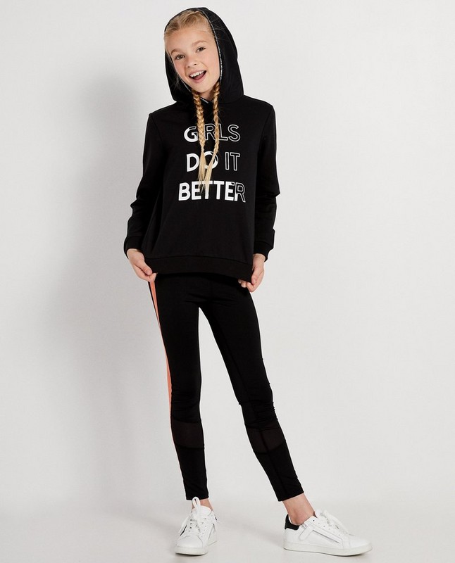 Girls do it better Girls do it better