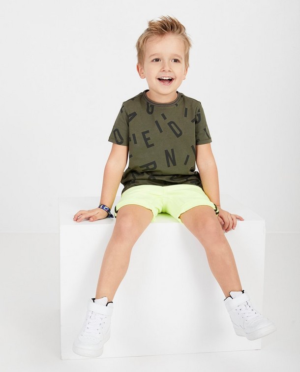 Jaune fluo, c'est cool! Jaune fluo, c'est cool!