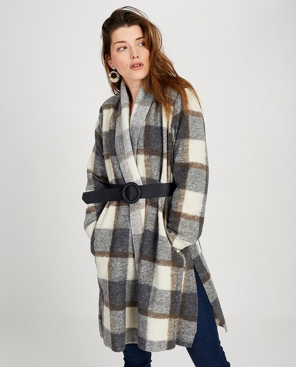 Deze cardigan is een musthave Deze cardigan is een musthave