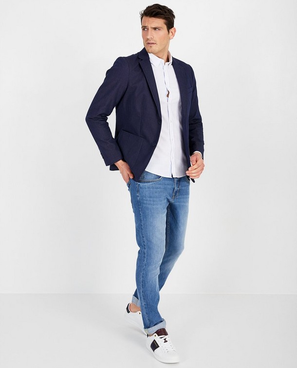 Een blazer maakt elke outfit af Een blazer maakt elke outfit af