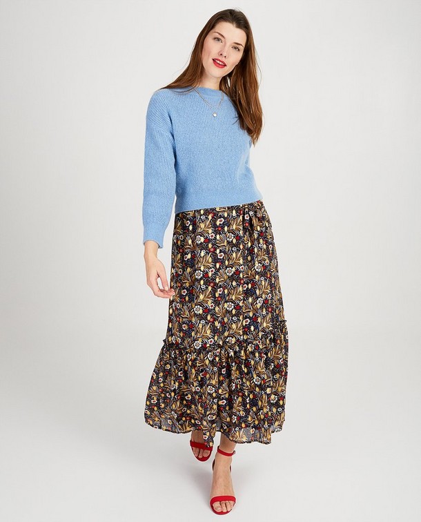 Look tendance: détails bleus et dorés Look tendance: détails bleus et dorés