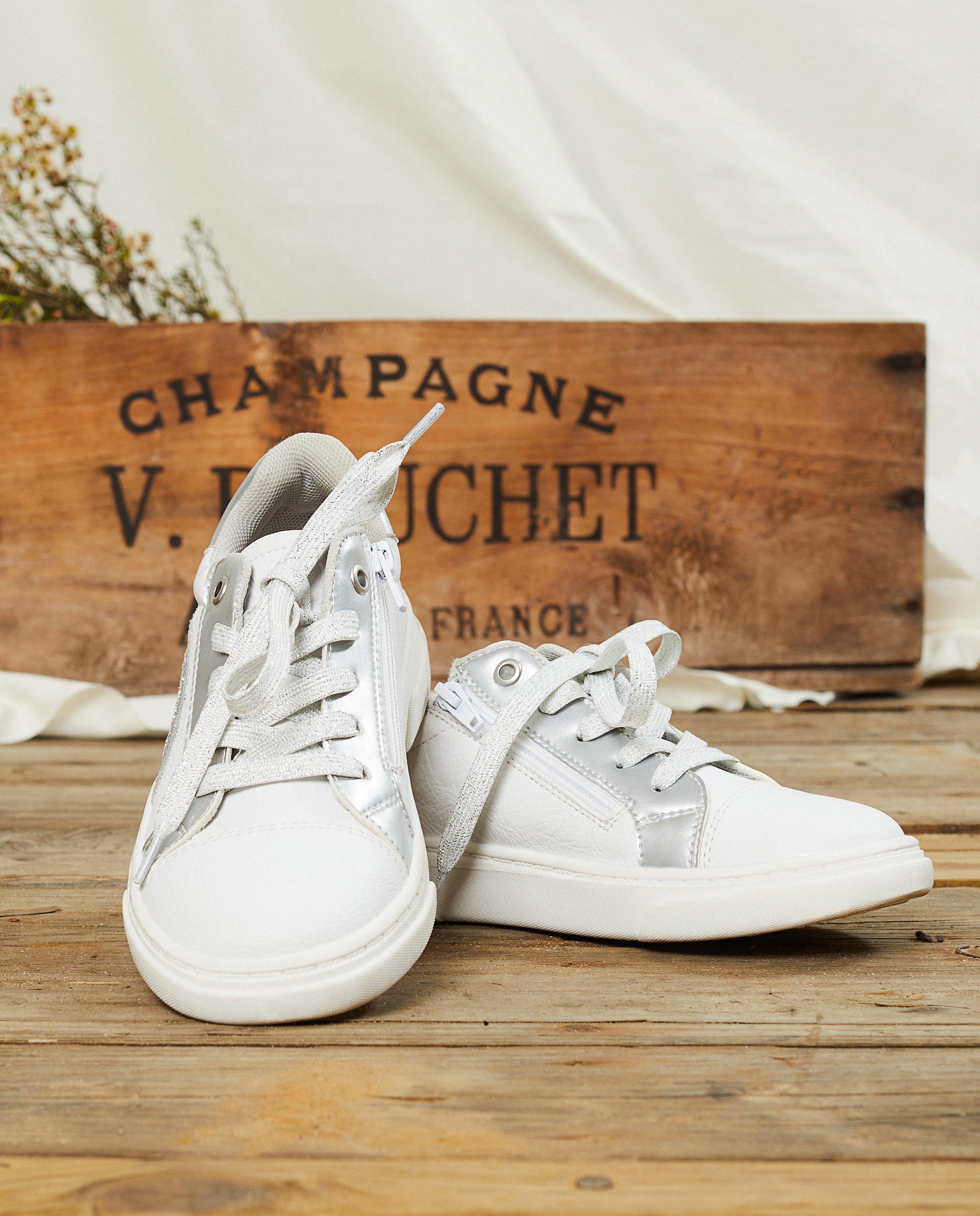 Witte sneakers, maat 30-38