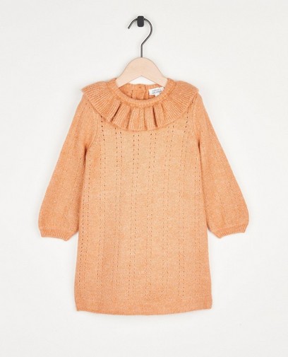 Orangefarbenes Kleid aus Feinstrick Orangefarbenes Kleid aus Feinstrick