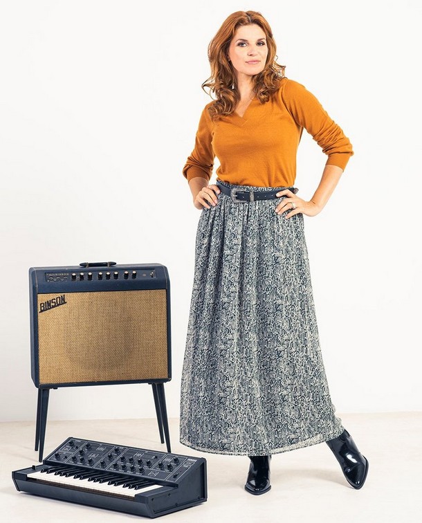 Een maxi-rok mét slangenprint, we love it! Een maxi-rok mét slangenprint, we love it!