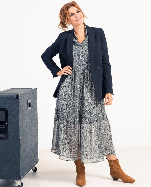 Stijlvol: blazer én slangenprint Stijlvol: blazer én slangenprint
