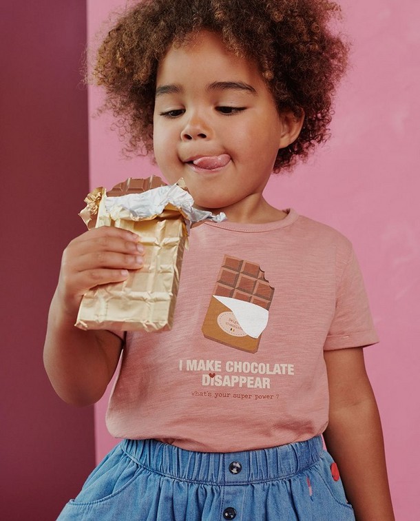 I make chocolate disappear I make chocolate disappear