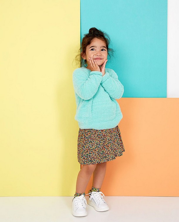 Maya et la couleur, nous aimons Maya et la couleur, nous aimons